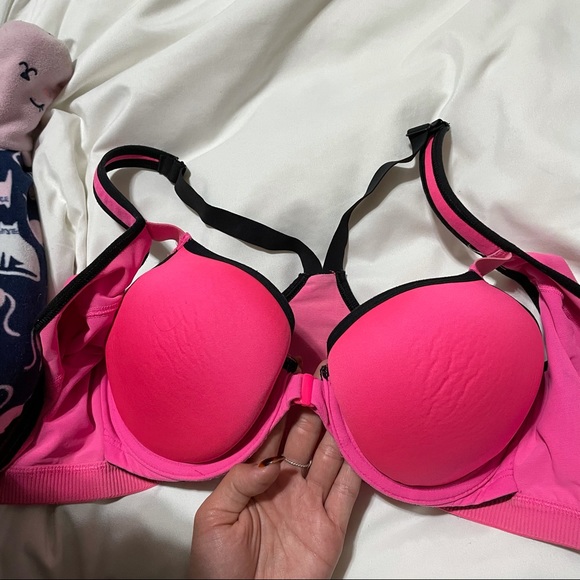 VS sports bra - Picture 3 of 4